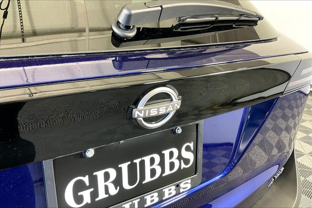 2027 Nissan Kicks SV