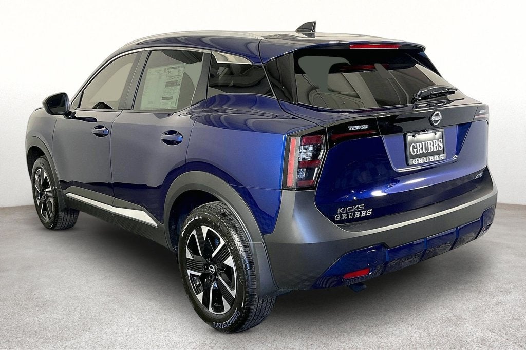 2027 Nissan Kicks SV