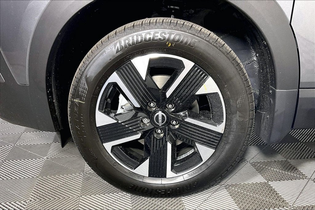 2027 Nissan Kicks SV