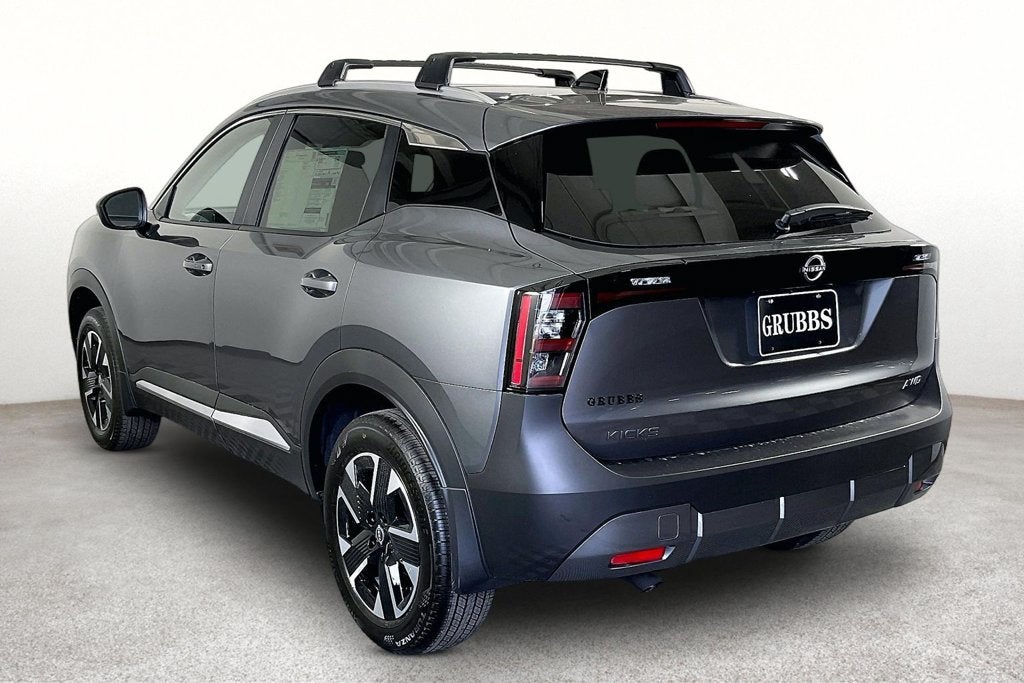 2027 Nissan Kicks SV