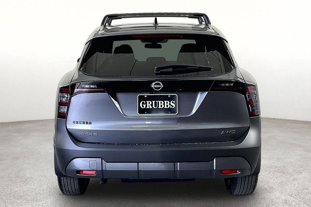 2027 Nissan Kicks SV