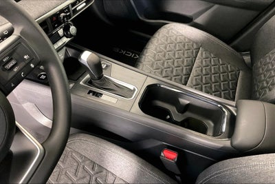 2027 Nissan Kicks SV