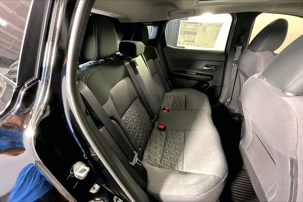 2027 Nissan Kicks SV