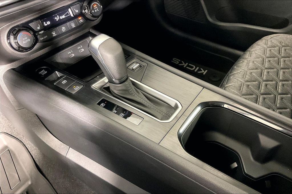 2027 Nissan Kicks SV