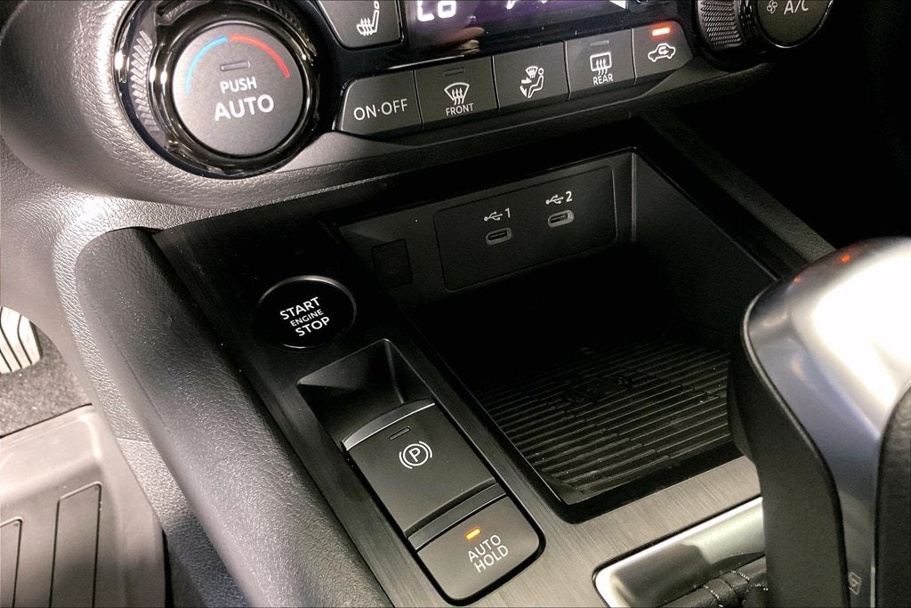 2027 Nissan Kicks SV