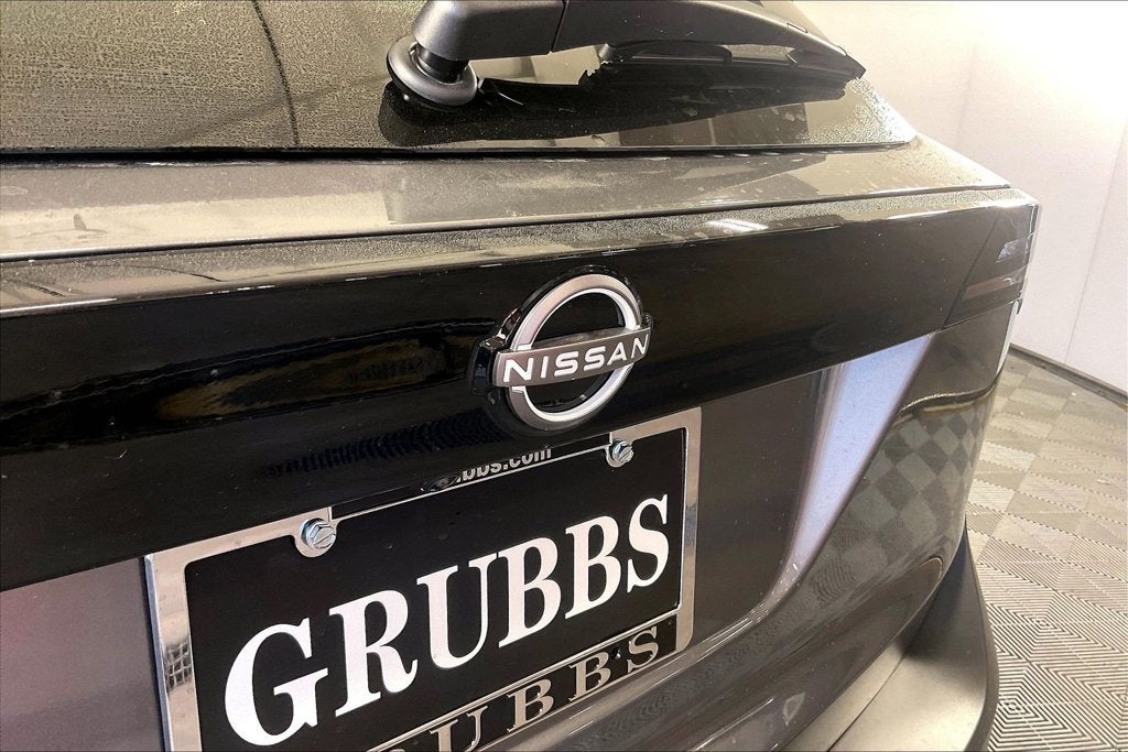 2027 Nissan Kicks SV
