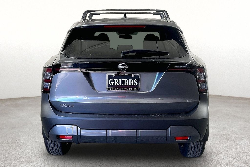 2027 Nissan Kicks SV