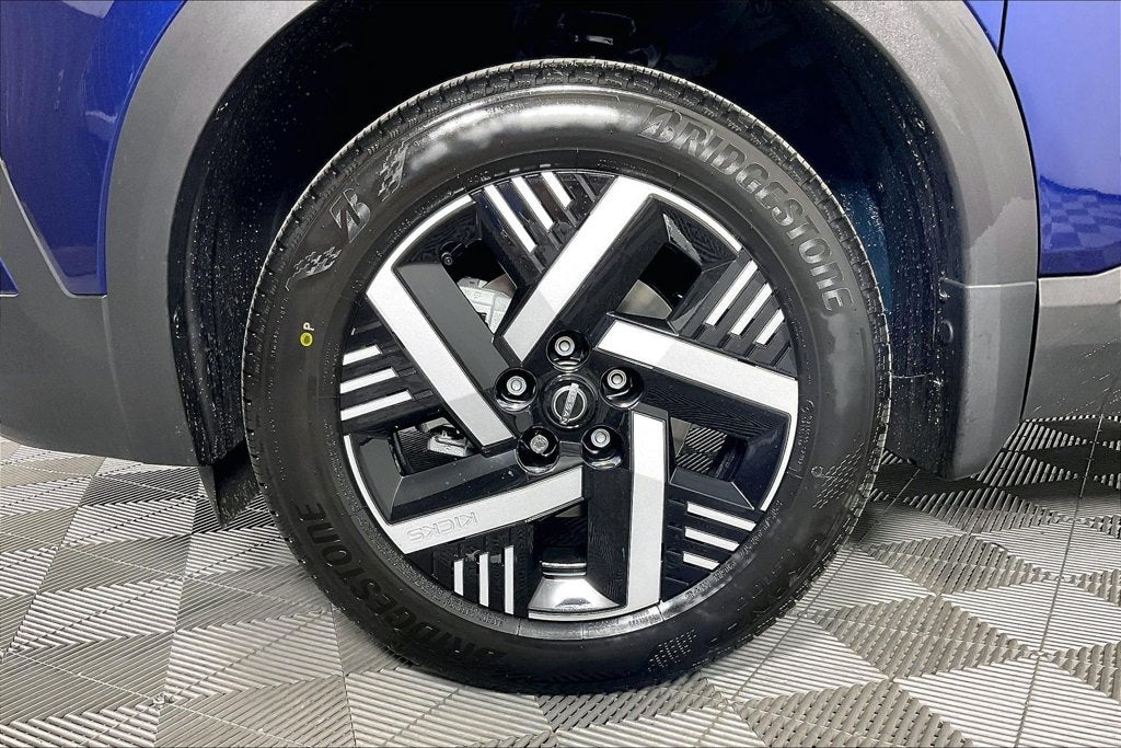 2027 Nissan Kicks SV
