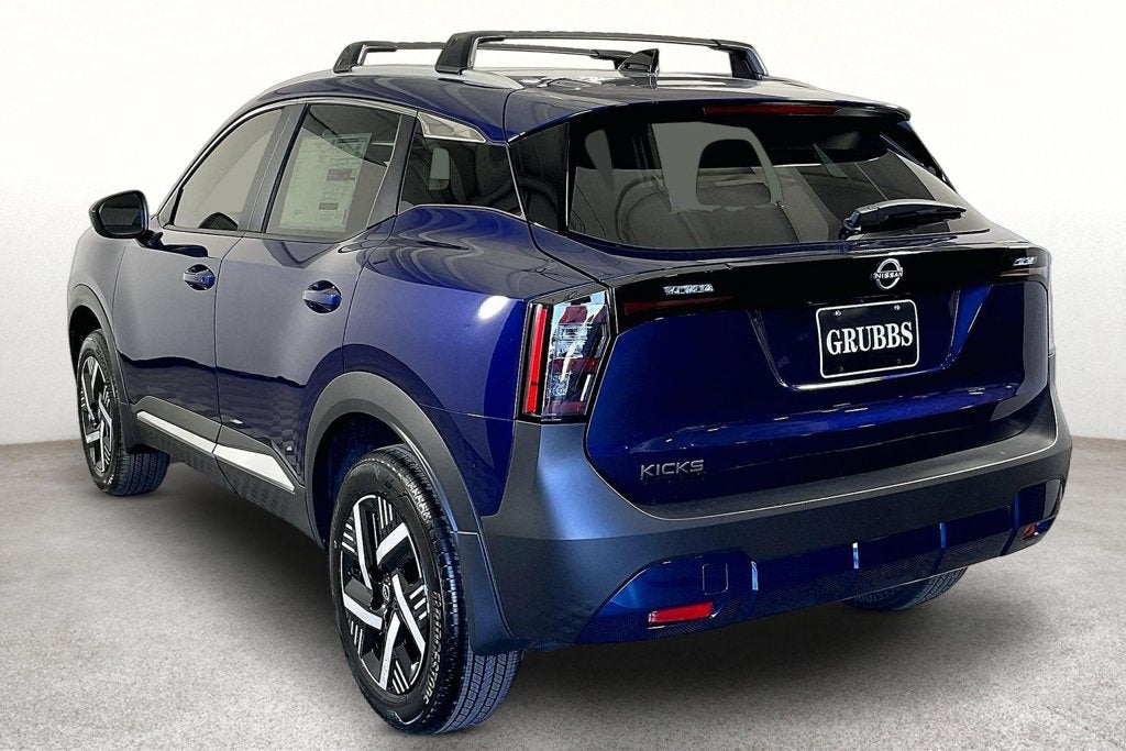 2027 Nissan Kicks SV