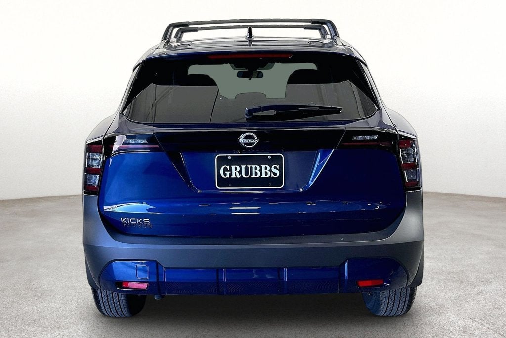 2027 Nissan Kicks SV