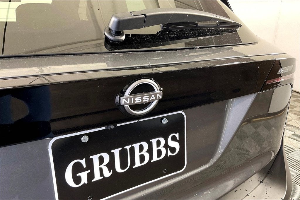 2027 Nissan Kicks SV