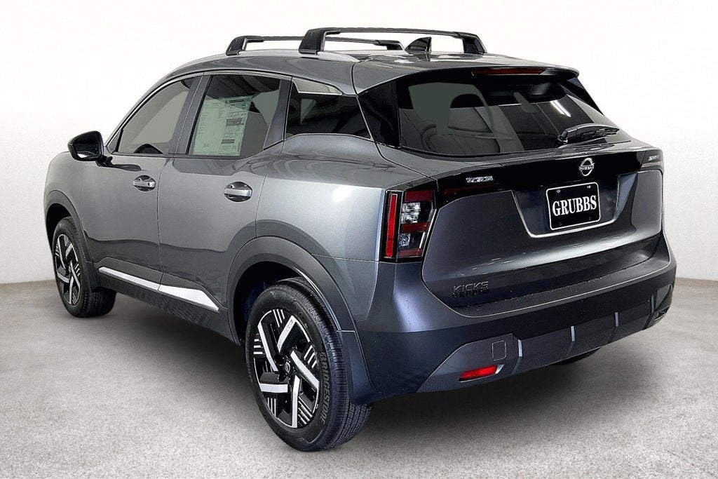 2027 Nissan Kicks SV