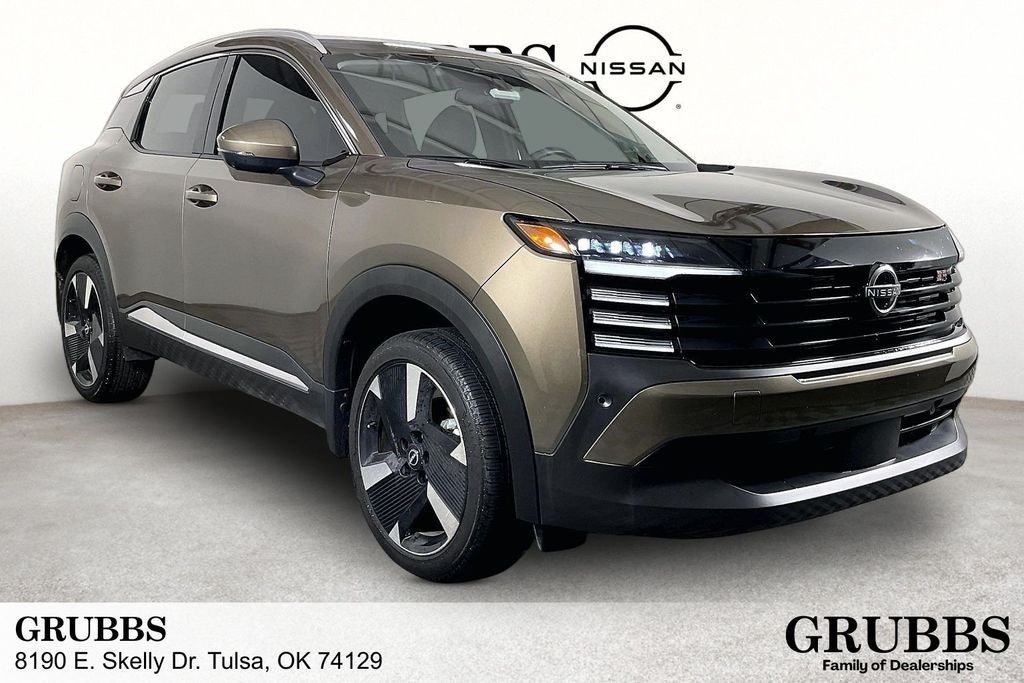 2025 Nissan Kicks 2.0 SR's photo