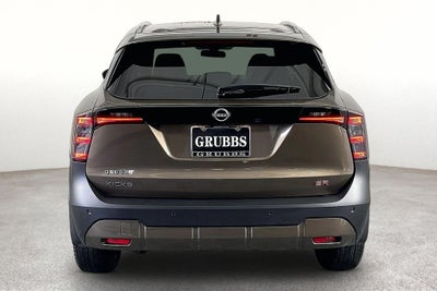 2025 Nissan Kicks SR