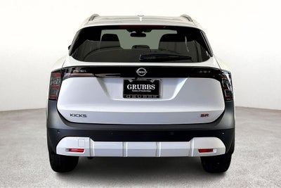 2025 Nissan Kicks SR