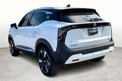 2025 Nissan Kicks SR