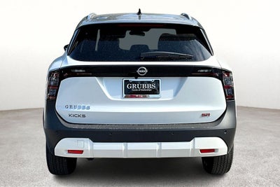 2025 Nissan Kicks SR
