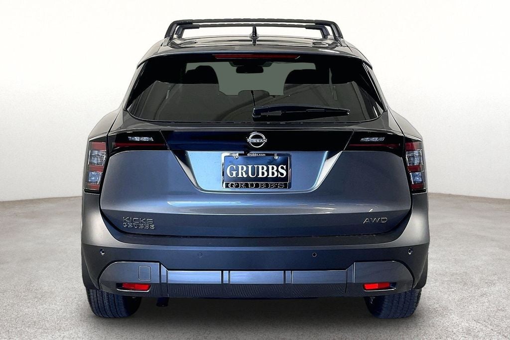 2027 Nissan Kicks SR