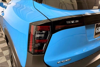 2026 Nissan Kicks SR