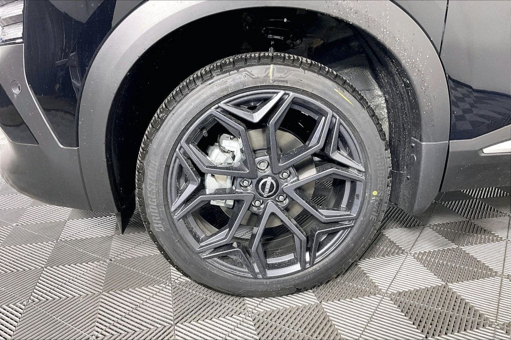 2027 Nissan Kicks SR