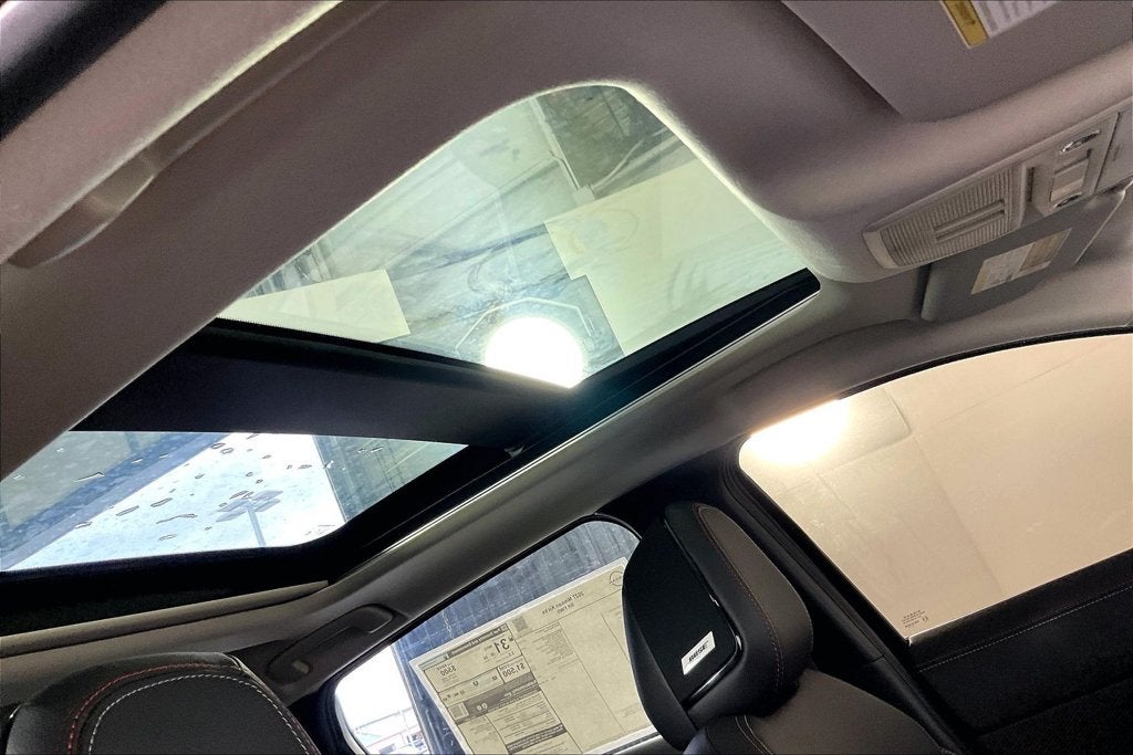 2027 Nissan Kicks SR