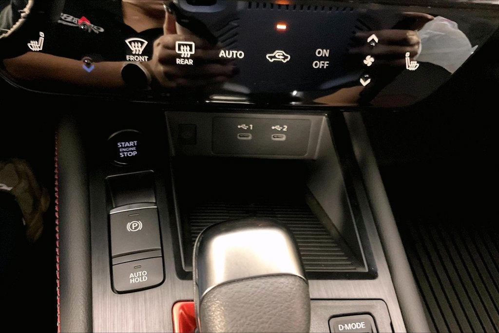 2027 Nissan Kicks SR