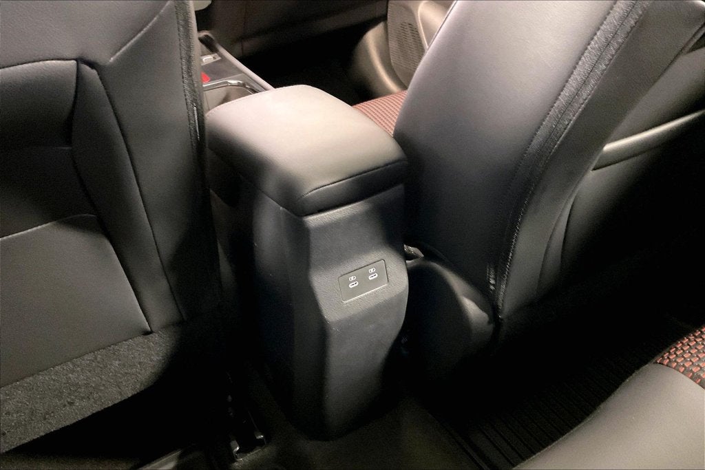 2027 Nissan Kicks SR