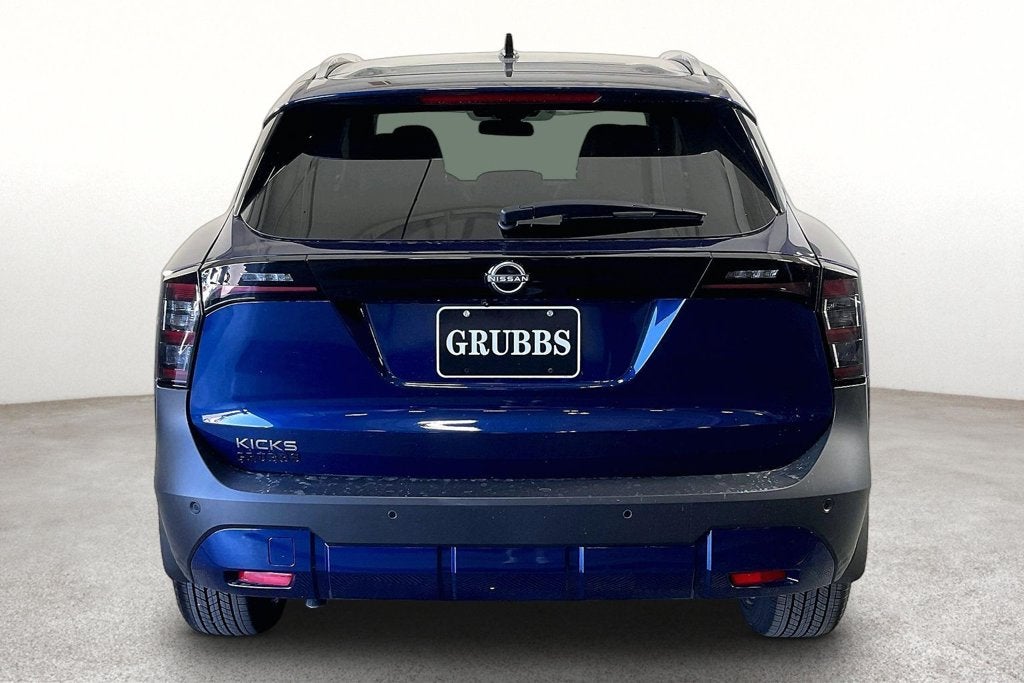 2027 Nissan Kicks SR