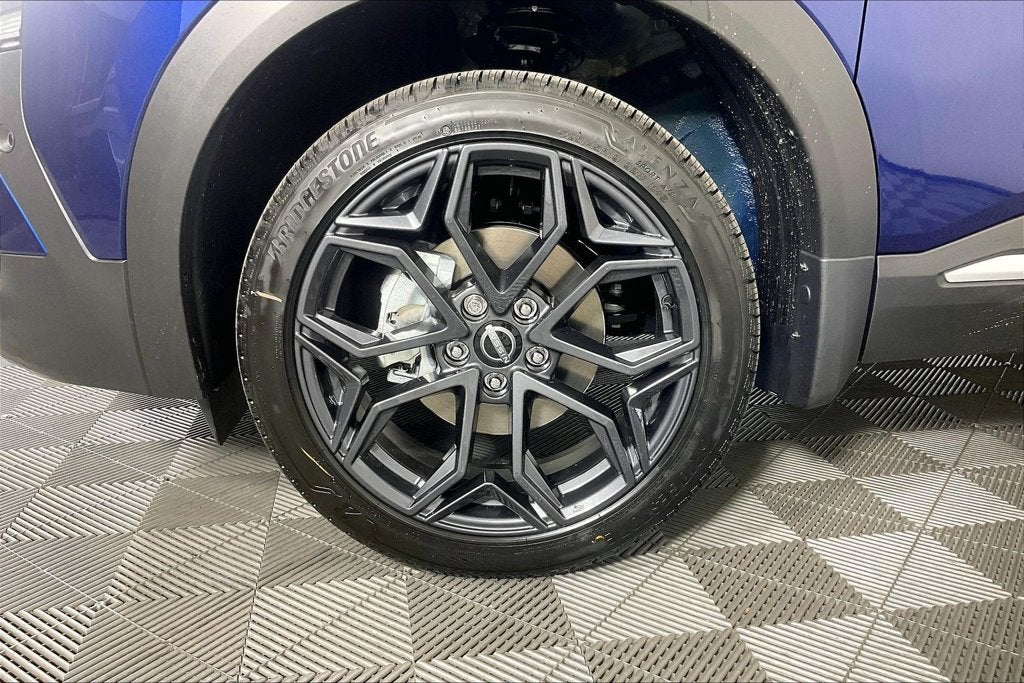 2027 Nissan Kicks SR