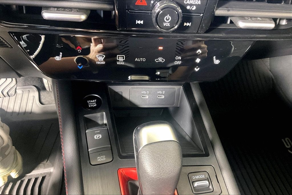 2027 Nissan Kicks SR