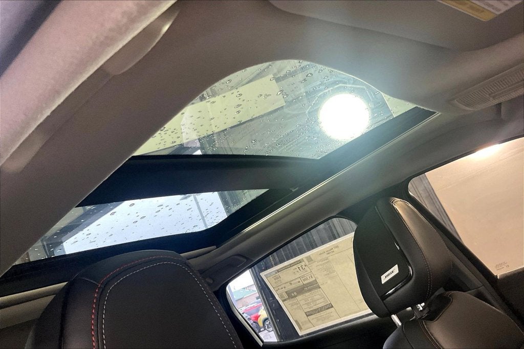 2027 Nissan Kicks SR