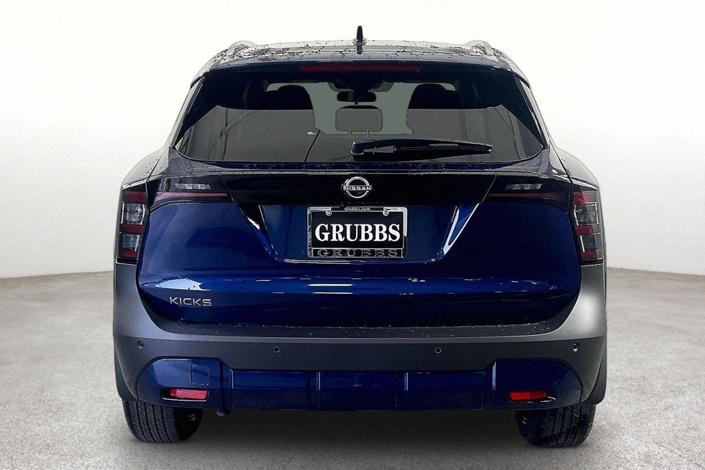 2027 Nissan Kicks SR