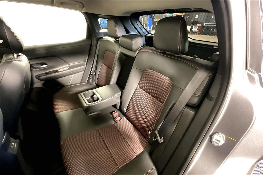 2027 Nissan Kicks SR