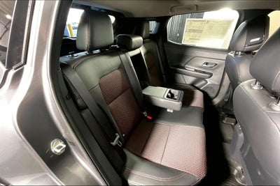 2027 Nissan Kicks SR