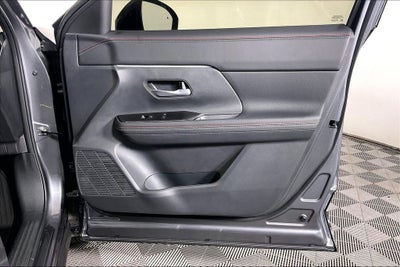 2027 Nissan Kicks SR