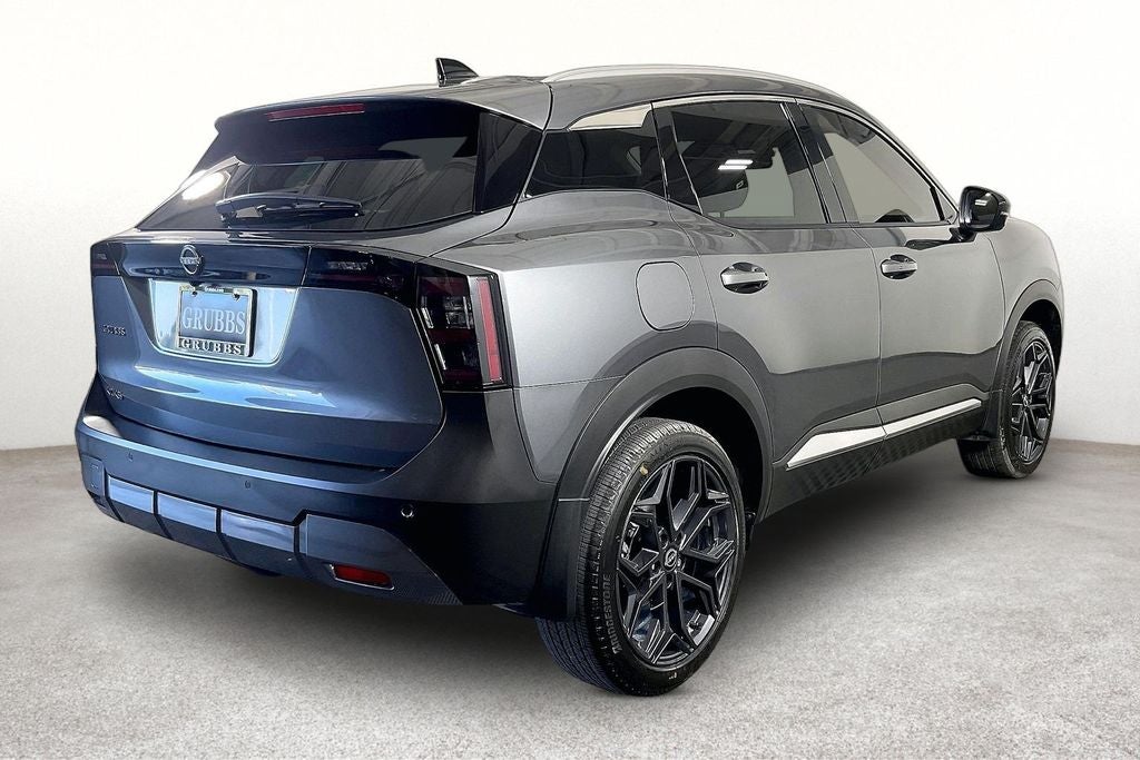 2027 Nissan Kicks SR