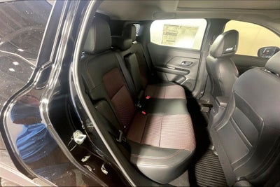 2027 Nissan Kicks SR