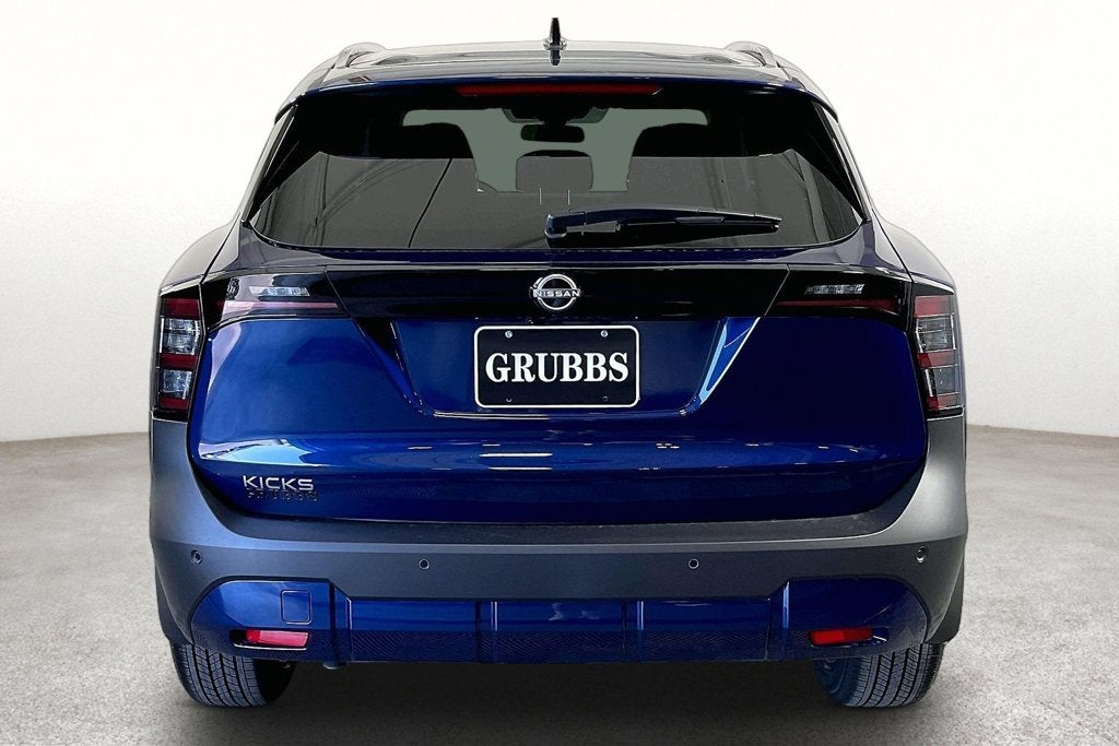 2027 Nissan Kicks SR