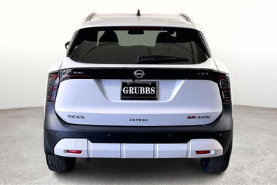 2026 Nissan Kicks SR