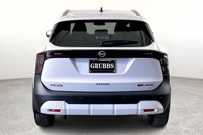 2026 Nissan Kicks SR