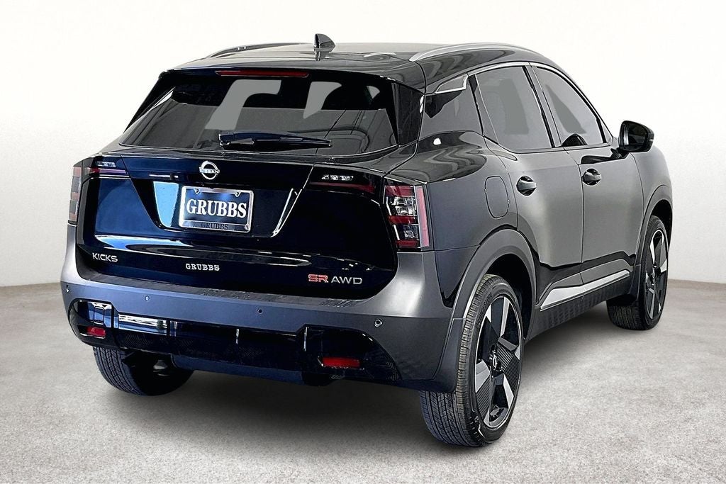 2026 Nissan Kicks SR