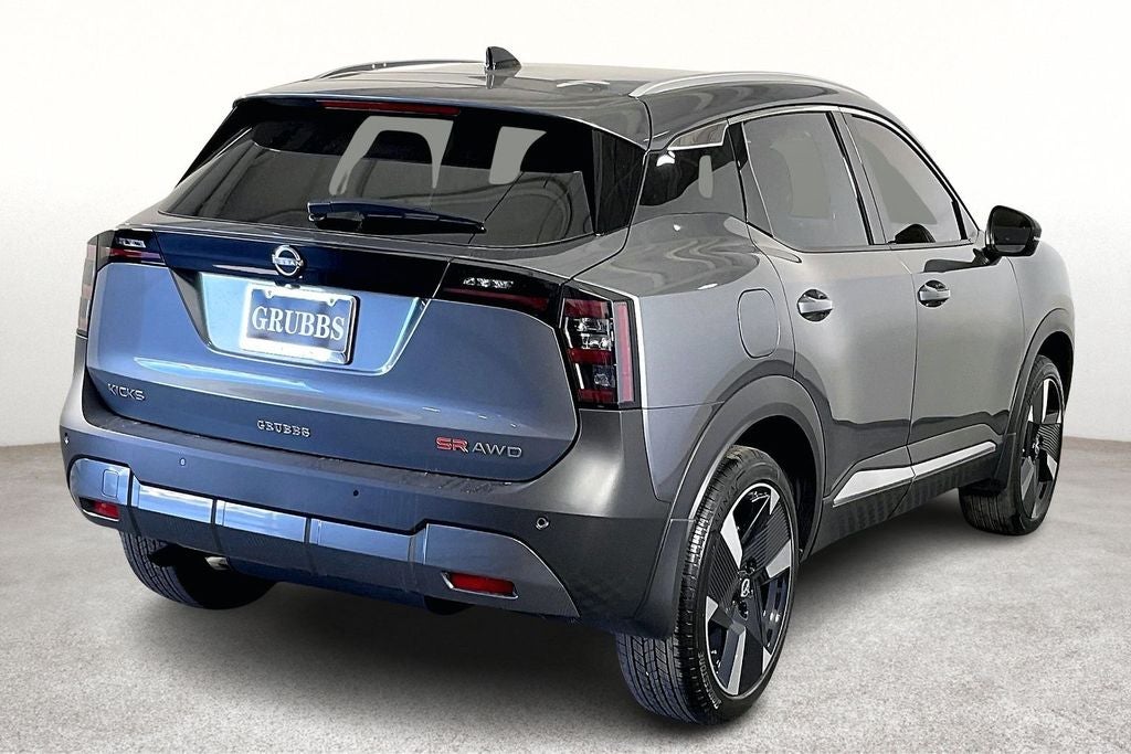 2026 Nissan Kicks SR