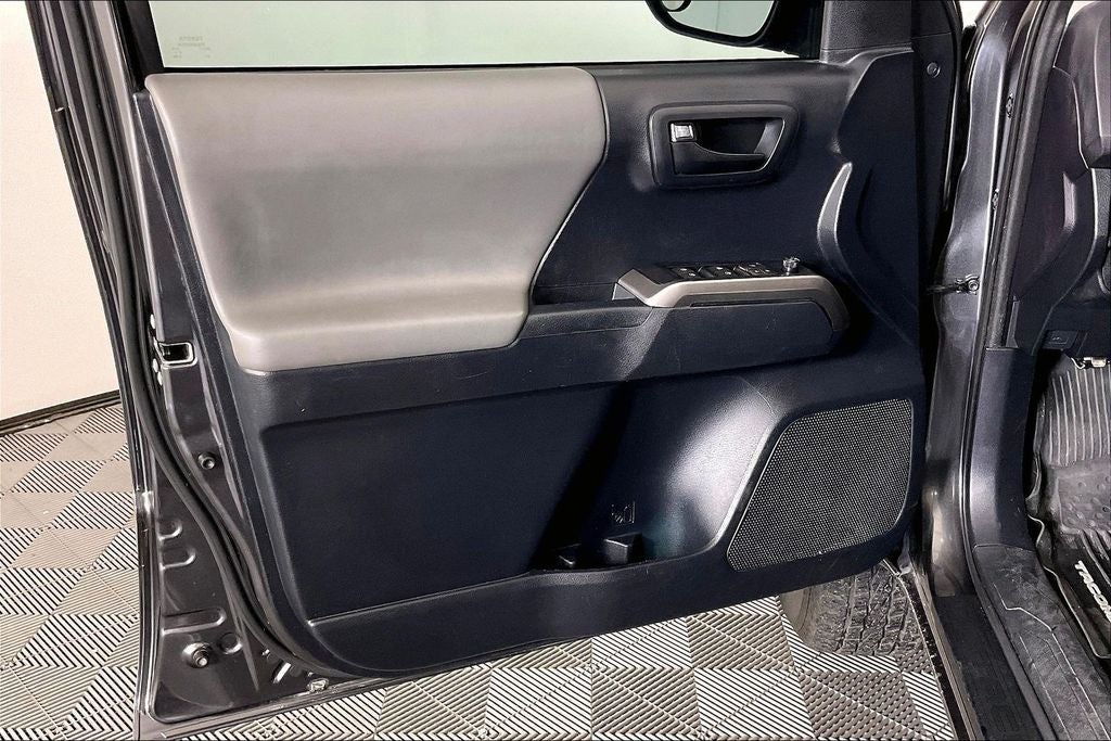 2019 Toyota Tacoma SR5 V6
