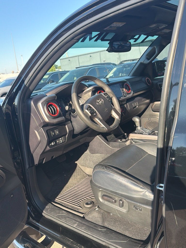 2022 Toyota Tacoma Limited V6