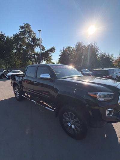 2022 Toyota Tacoma Limited V6