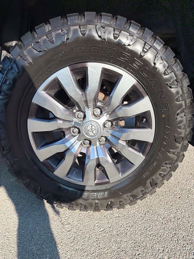 2022 Toyota Tacoma Limited V6