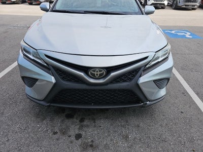 2018 Toyota Camry SE