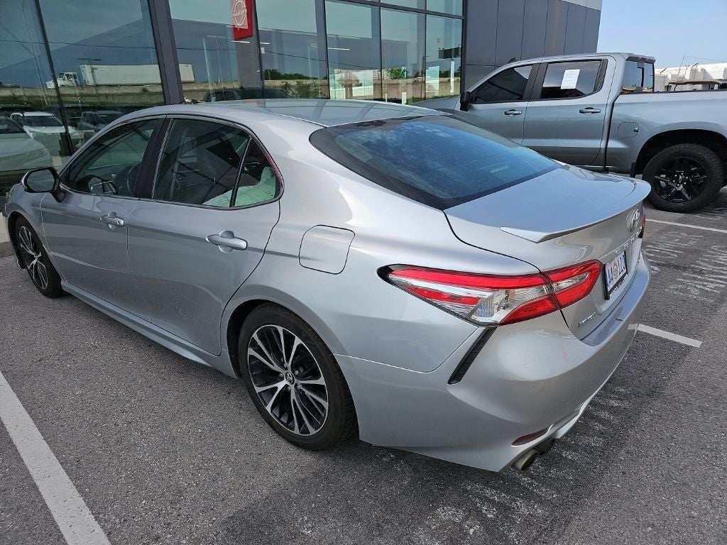 2018 Toyota Camry SE