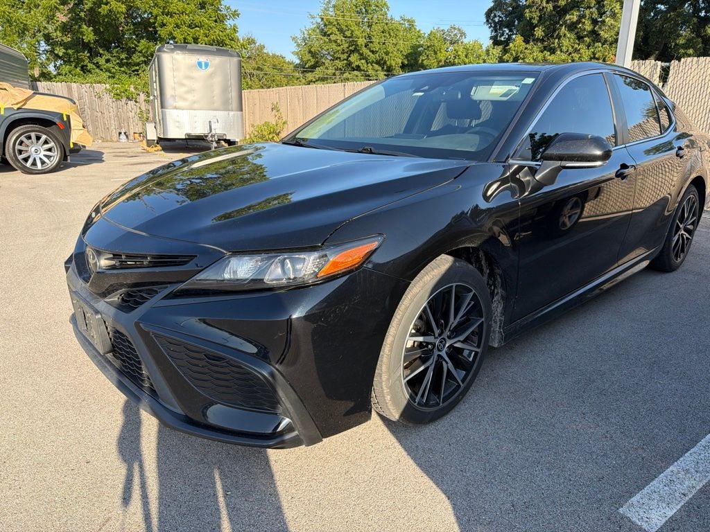 2022 Toyota Camry SE