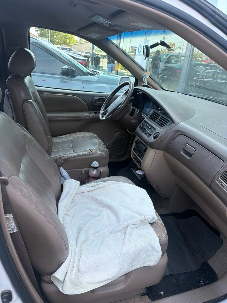 2003 Toyota Sienna LE